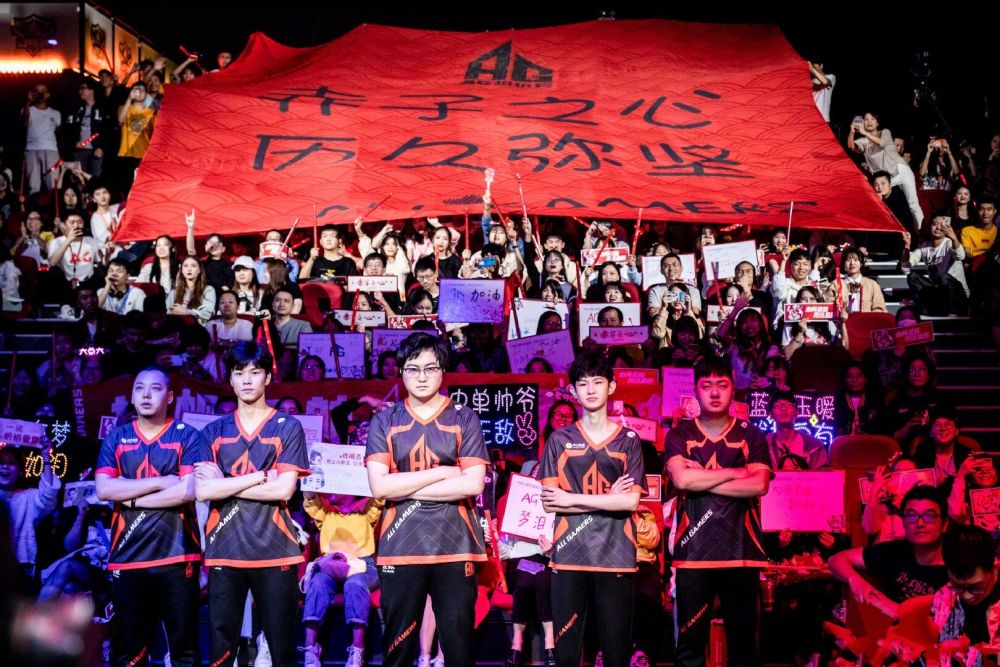 出了巨大的